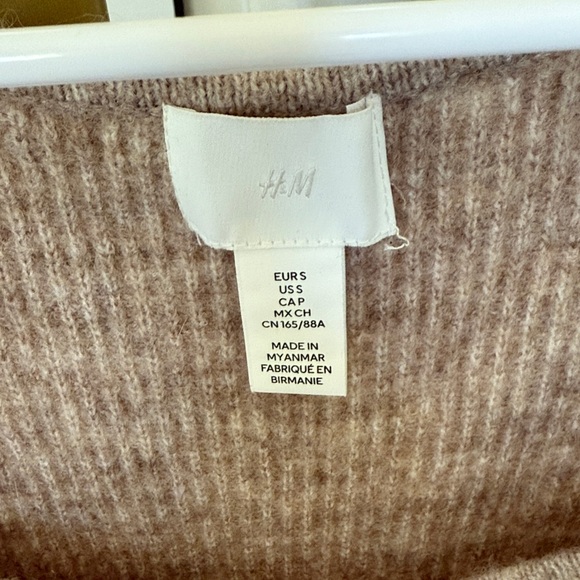 H&M Tan Long Sleeve Knit Dress - Picture 2 of 3